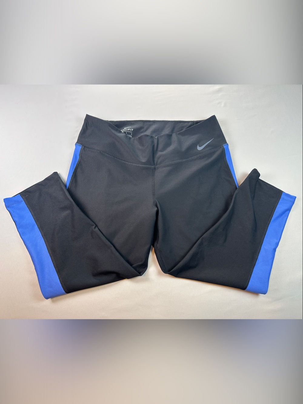 Nike Dri-Fit Women’s Compression Running Capri Pants Black Blue Trim Large